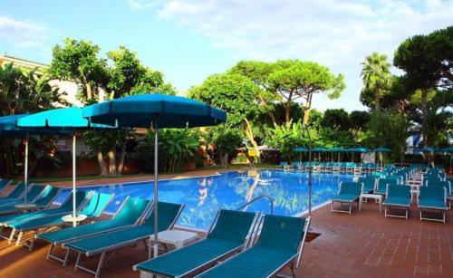 Grand Hotel Delle Terme Re Ferdinando Isquia Exterior foto